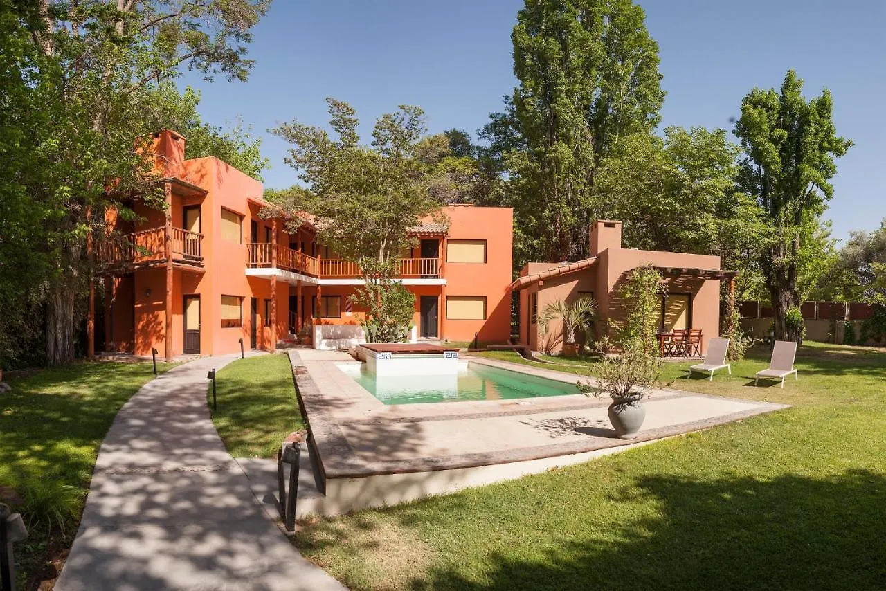 Hotel Postales Green Aparts - Chacras De Coria